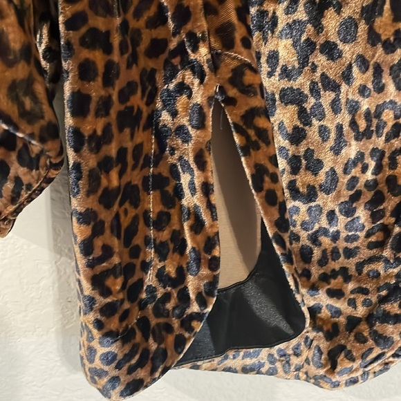 Soft Surroundings Brown Longline Cheetah Print Velvet Silk Button Down Top - Picture 7 of 14